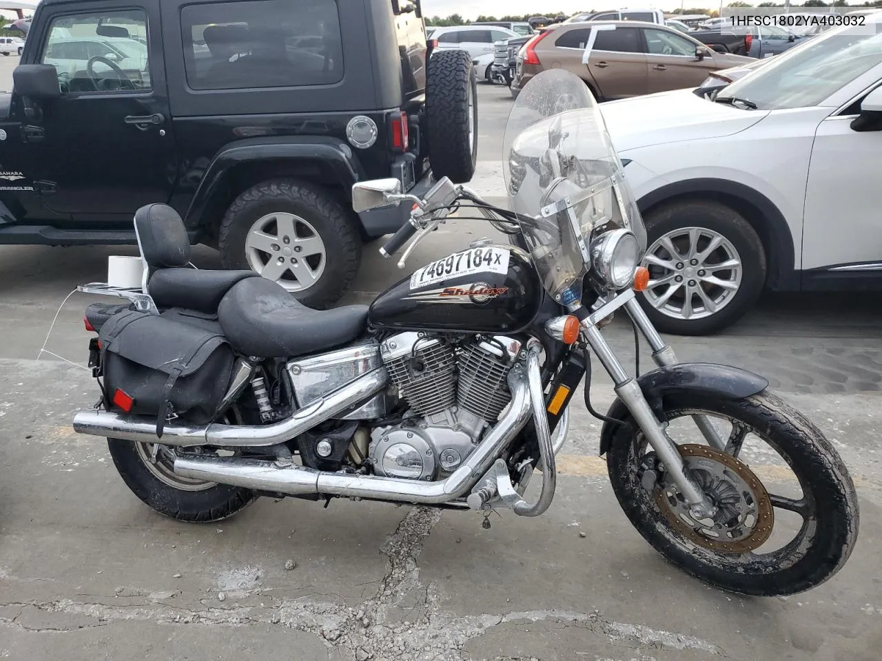 2000 Honda Vt1100 C VIN: 1HFSC1802YA403032 Lot: 74697184