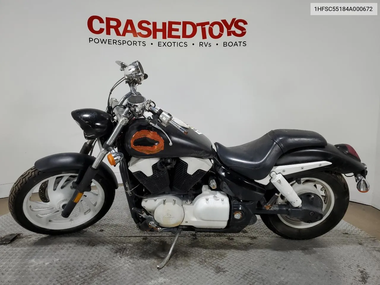 2004 Honda Vtx1300 C VIN: 1HFSC55184A000672 Lot: 67342294