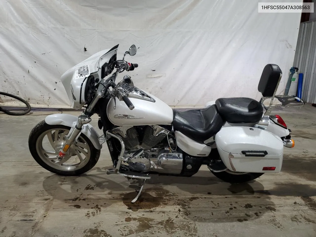 2007 Honda Vtx1300 C VIN: 1HFSC55047A308563 Lot: 64635004