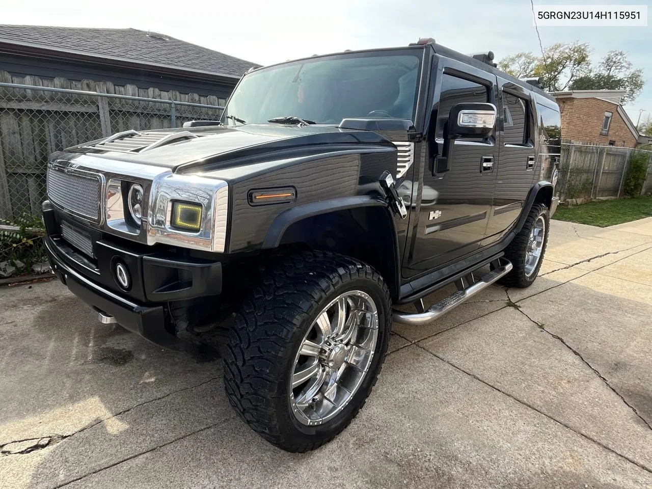 2004 Hummer H2 VIN: 5GRGN23U14H115951 Lot: 79581694