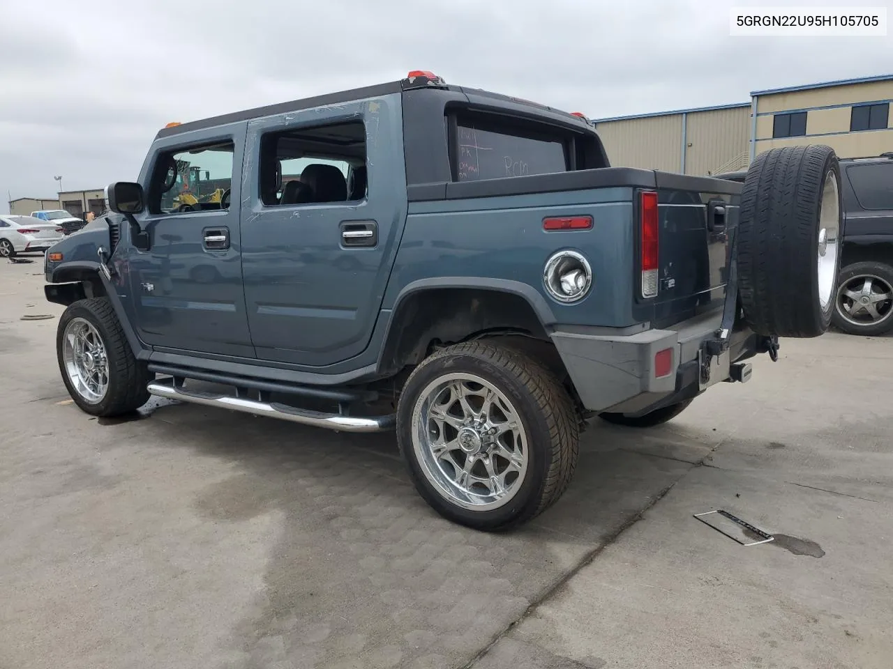 2005 Hummer H2 Sut VIN: 5GRGN22U95H105705 Lot: 79023014