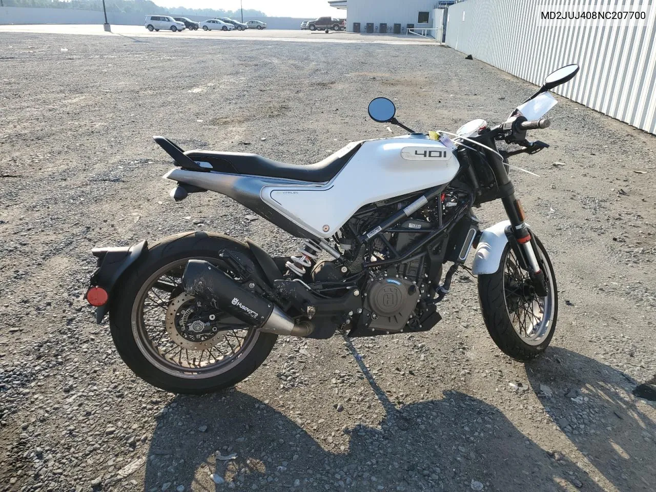 2022 Husqvarna Vitpilen 401/Svartpilen 401 VIN: MD2JUJ408NC207700 Lot: 63057044