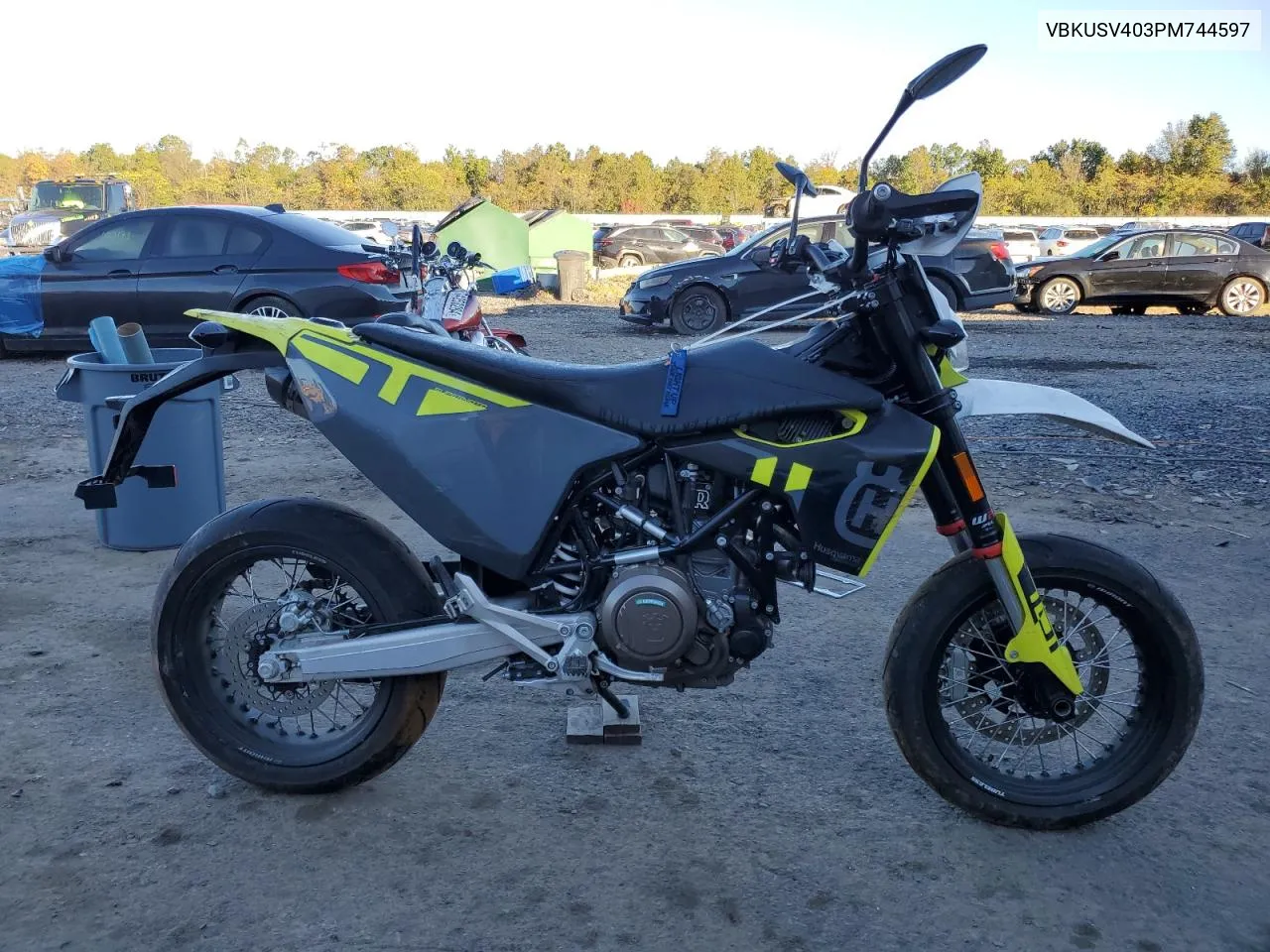 2023 Husqvarna Supermoto 701 VIN: VBKUSV403PM744597 Lot: 74630034