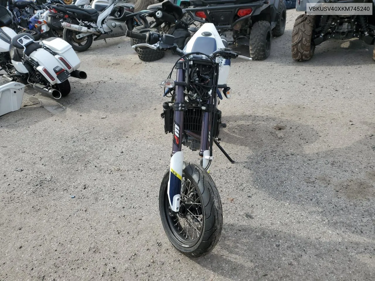 2019 Husqvarna Supermoto 701 VIN: VBKUSV40XKM745240 Lot: 74928824