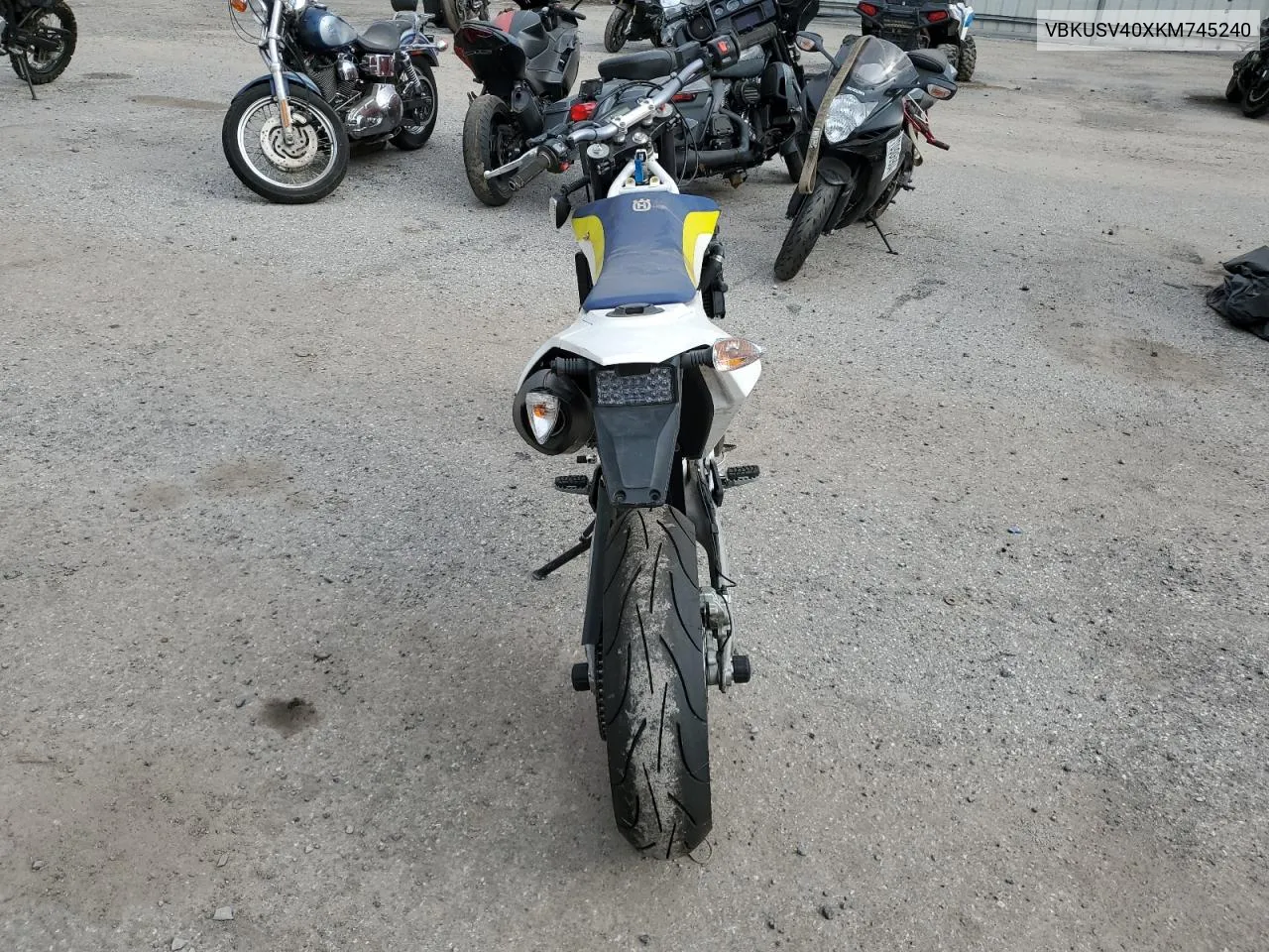 VBKUSV40XKM745240 2019 Husqvarna Supermoto 701