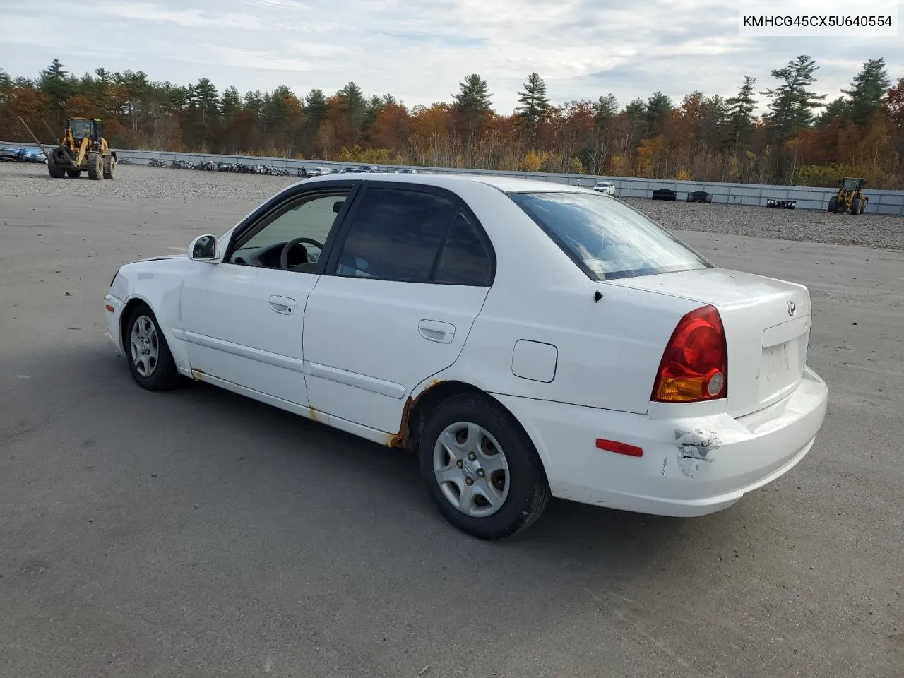 2005 Hyundai Accent Gl VIN: KMHCG45CX5U640554 Lot: 77653664