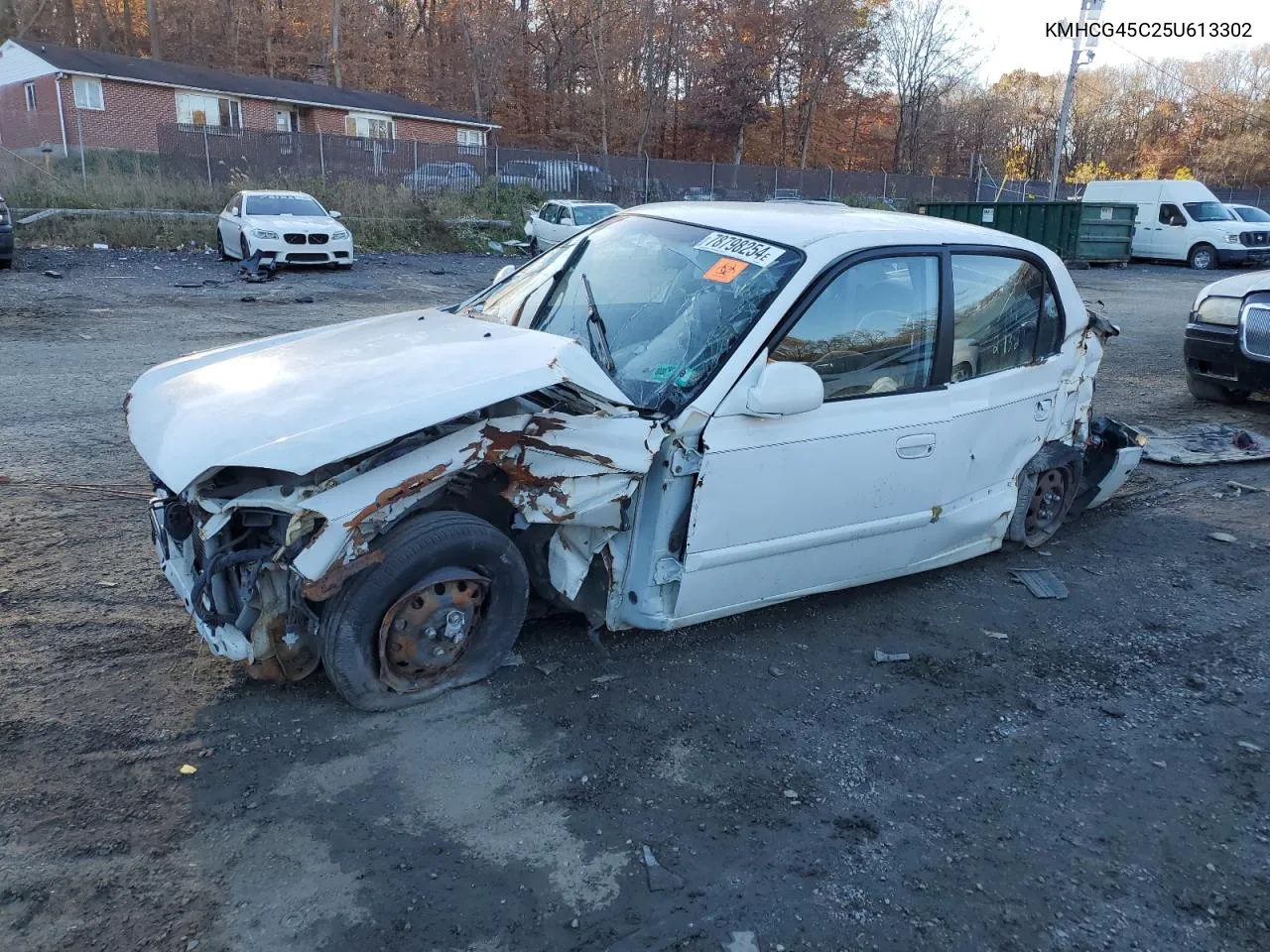 2005 Hyundai Accent Gl VIN: KMHCG45C25U613302 Lot: 78798254