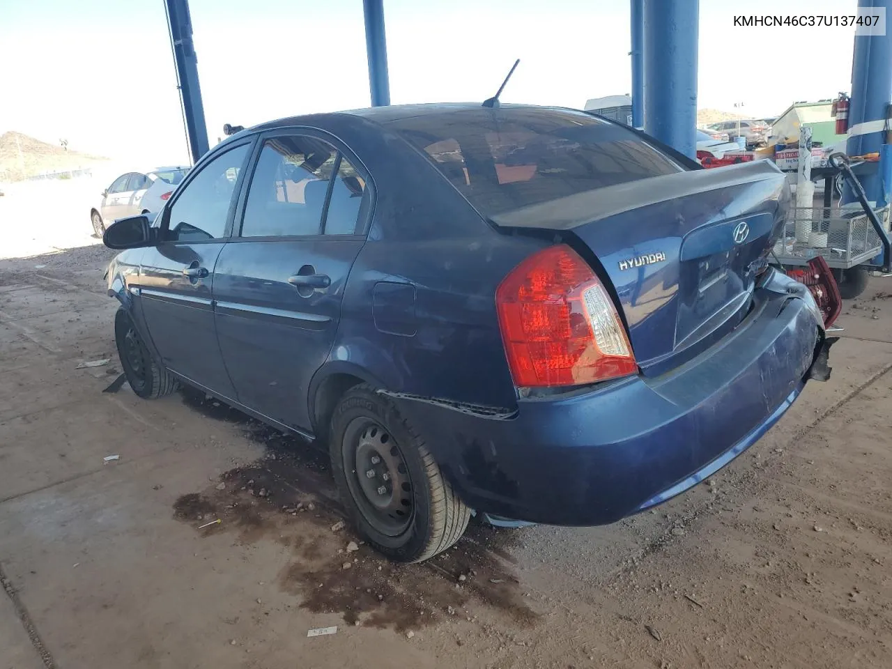 2007 Hyundai Accent Gls VIN: KMHCN46C37U137407 Lot: 75026834