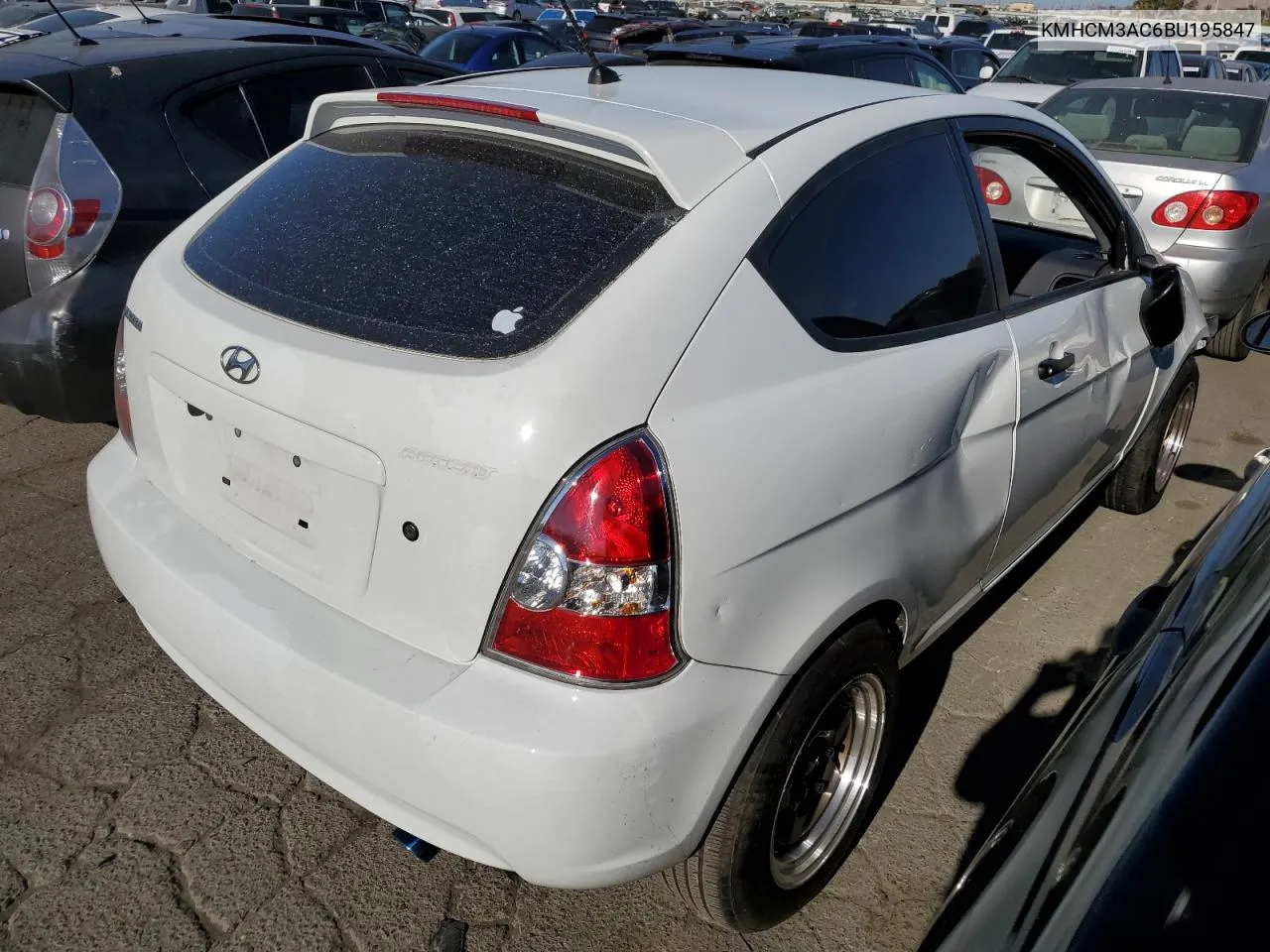 2011 Hyundai Accent Gl VIN: KMHCM3AC6BU195847 Lot: 66367414