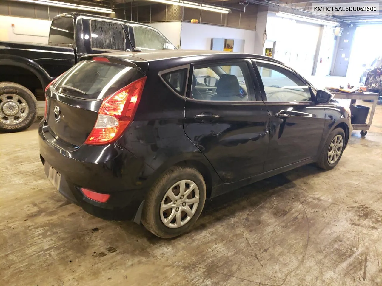 KMHCT5AE5DU062600 2013 Hyundai Accent Gls