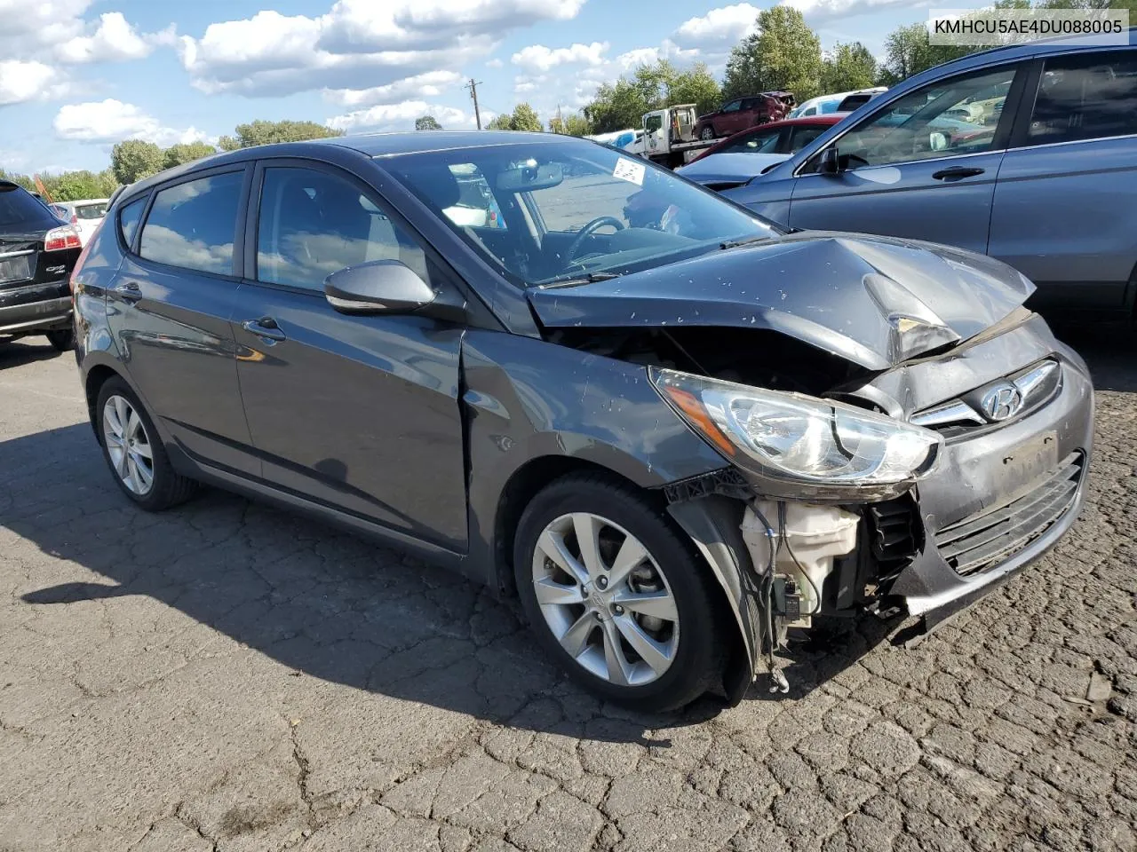 KMHCU5AE4DU088005 2013 Hyundai Accent Gls