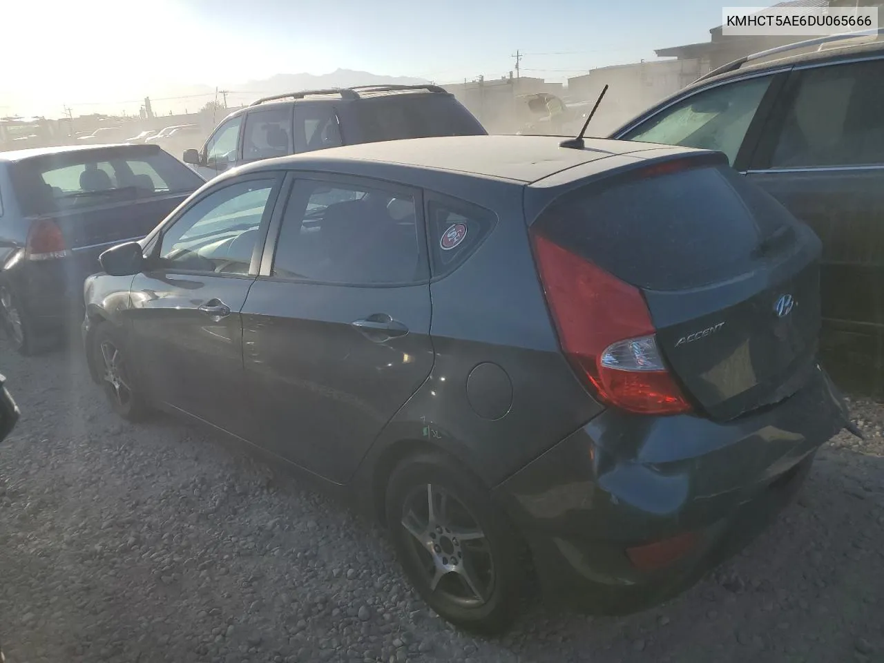 2013 Hyundai Accent Gls VIN: KMHCT5AE6DU065666 Lot: 73056094