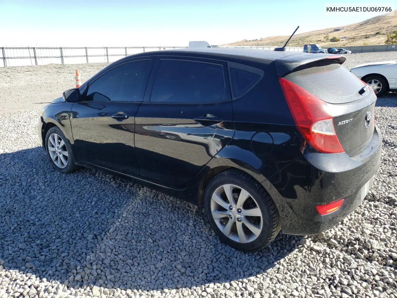 2013 Hyundai Accent Gls VIN: KMHCU5AE1DU069766 Lot: 74212724