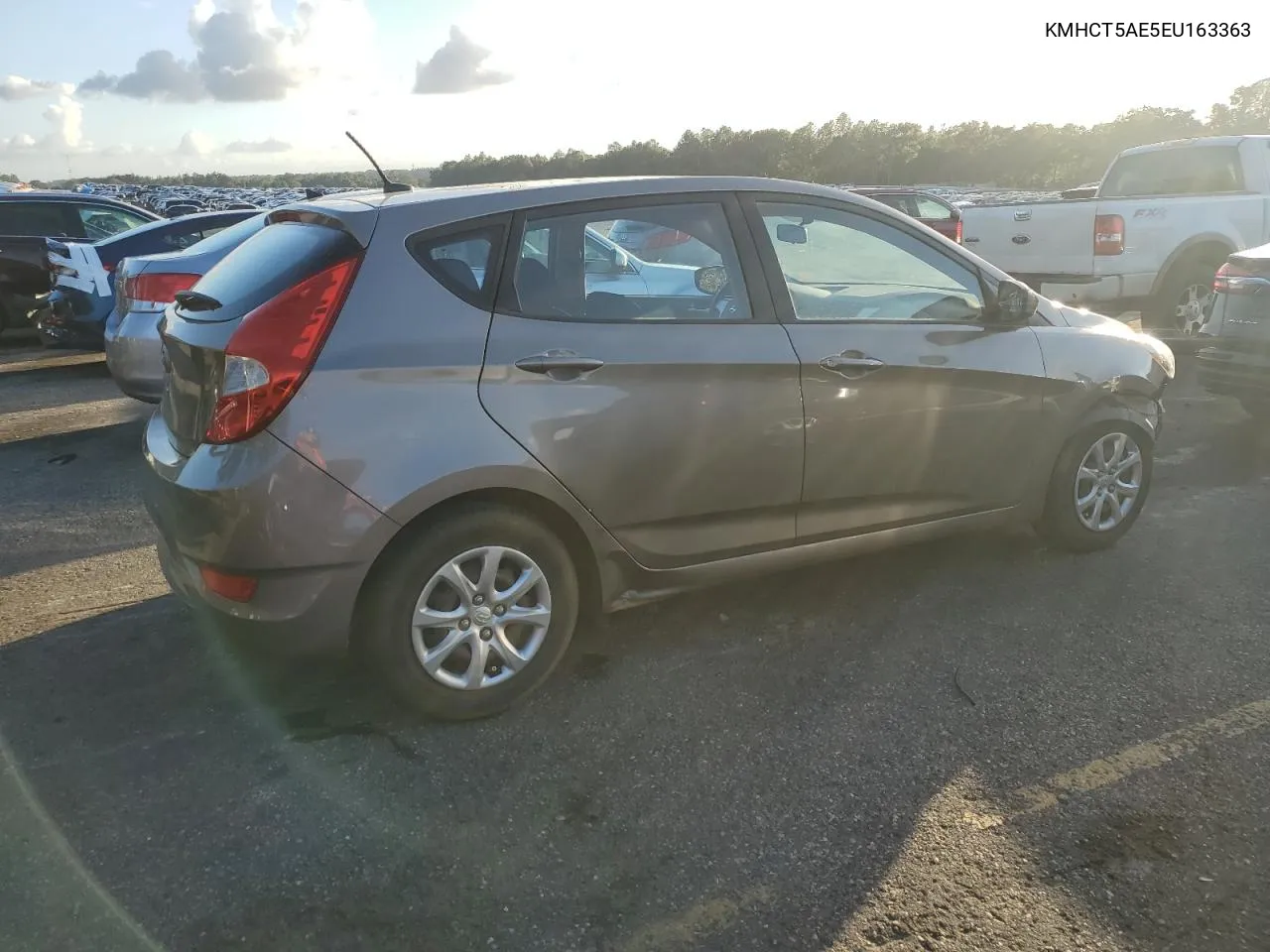 KMHCT5AE5EU163363 2014 Hyundai Accent Gls