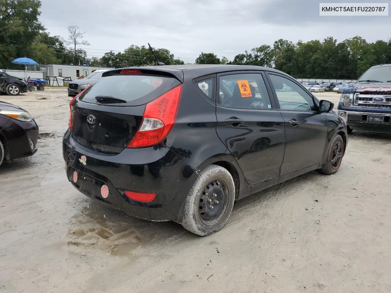 2015 Hyundai Accent Gs VIN: KMHCT5AE1FU220787 Lot: 74085534