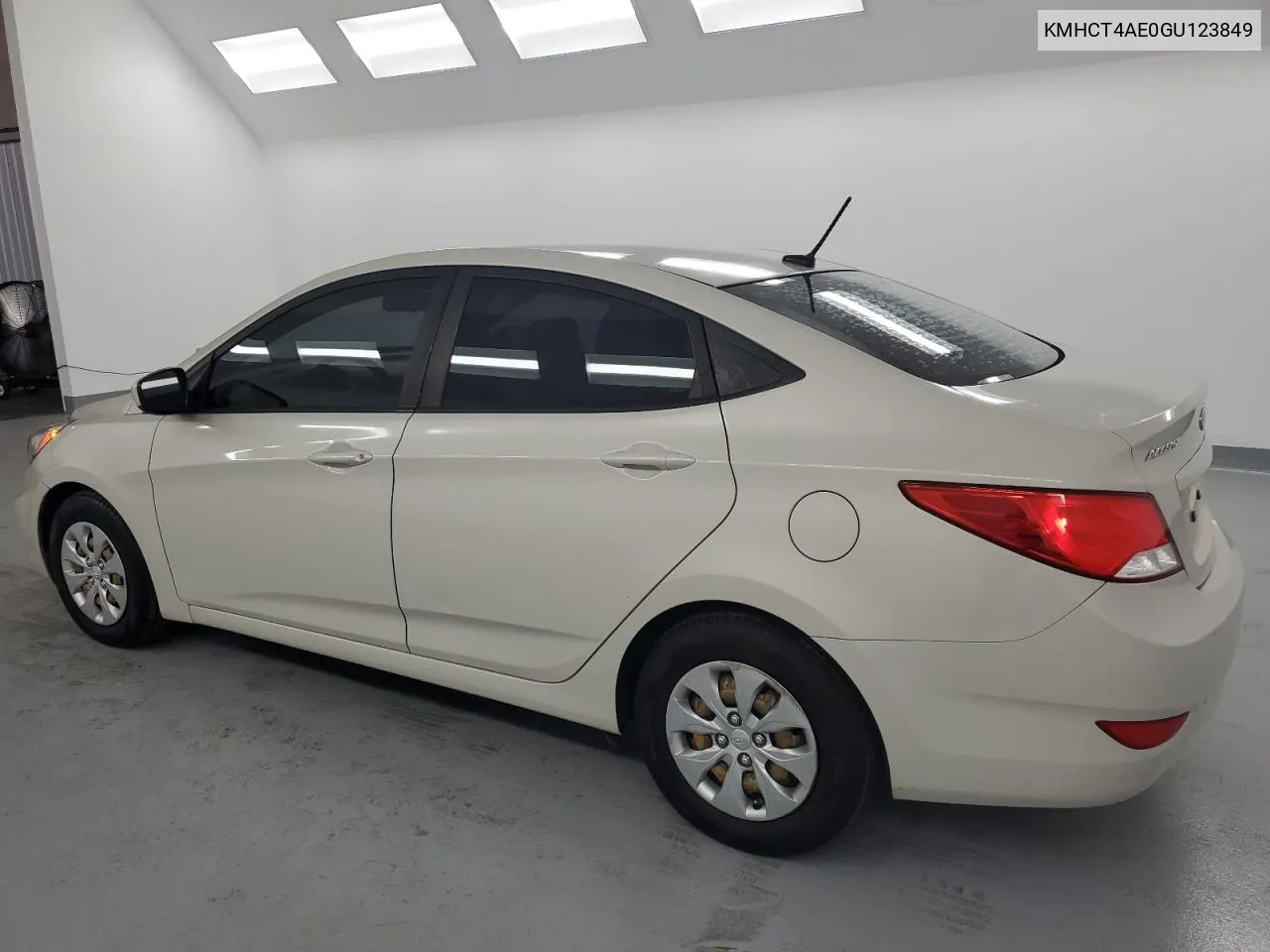 2016 Hyundai Accent Se VIN: KMHCT4AE0GU123849 Lot: 72968224