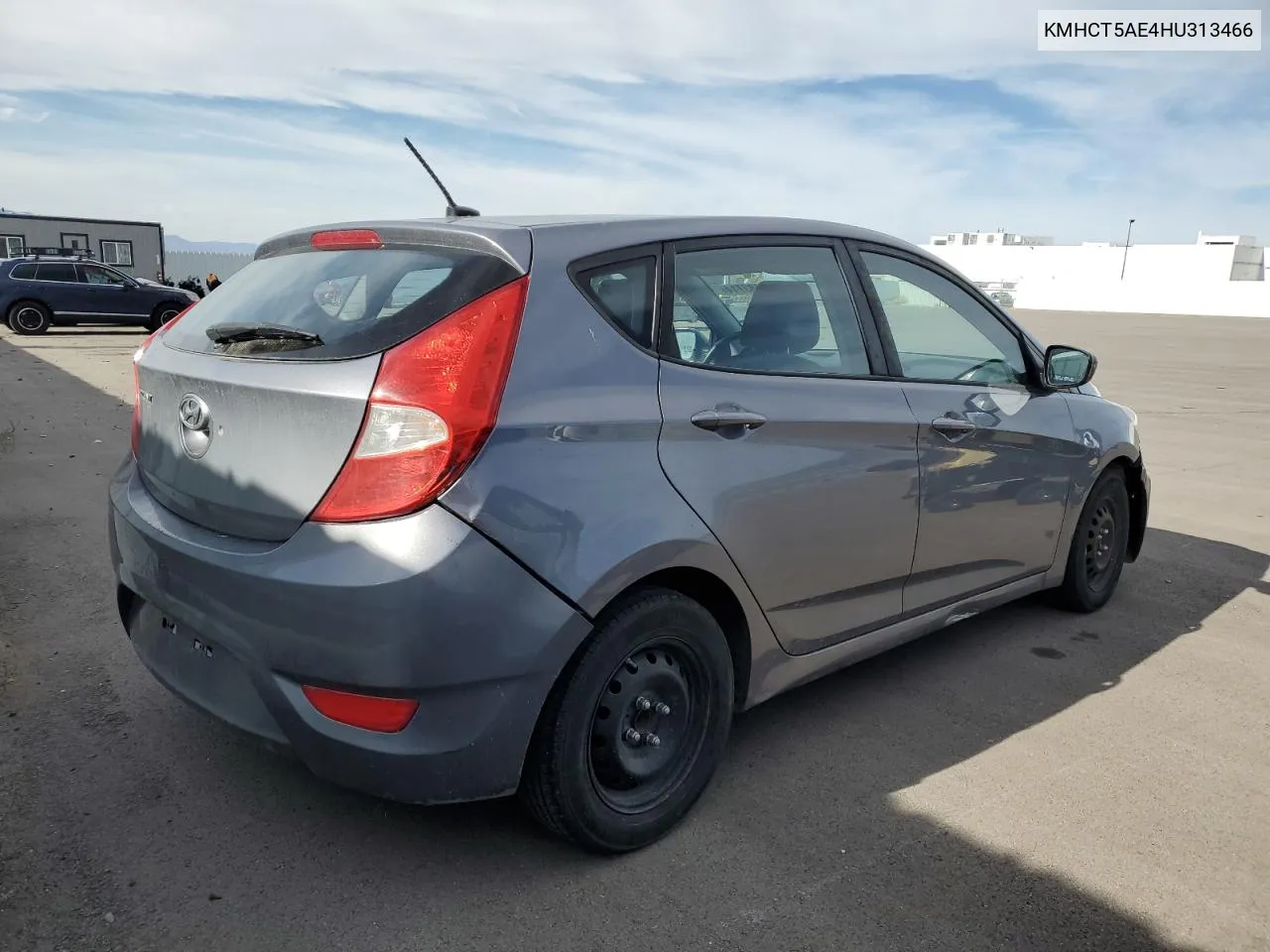 KMHCT5AE4HU313466 2017 Hyundai Accent Se