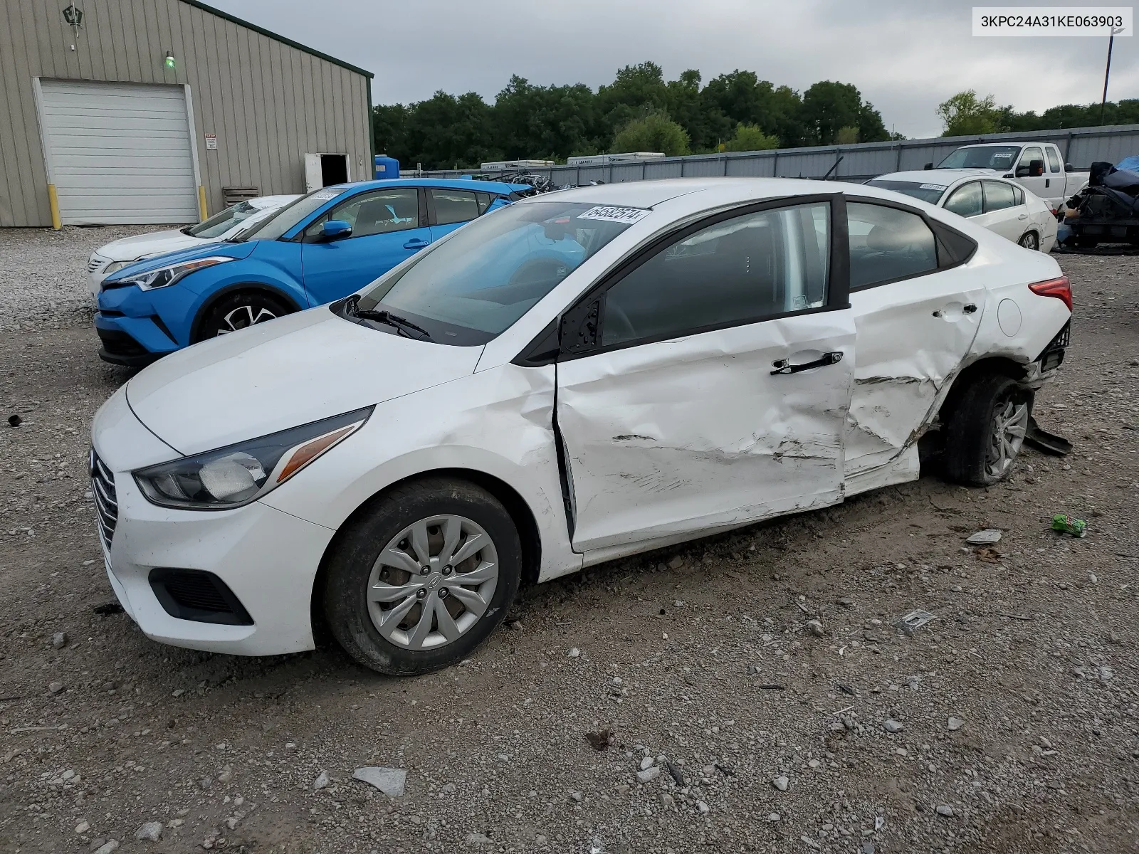 3KPC24A31KE063903 2019 Hyundai Accent Se