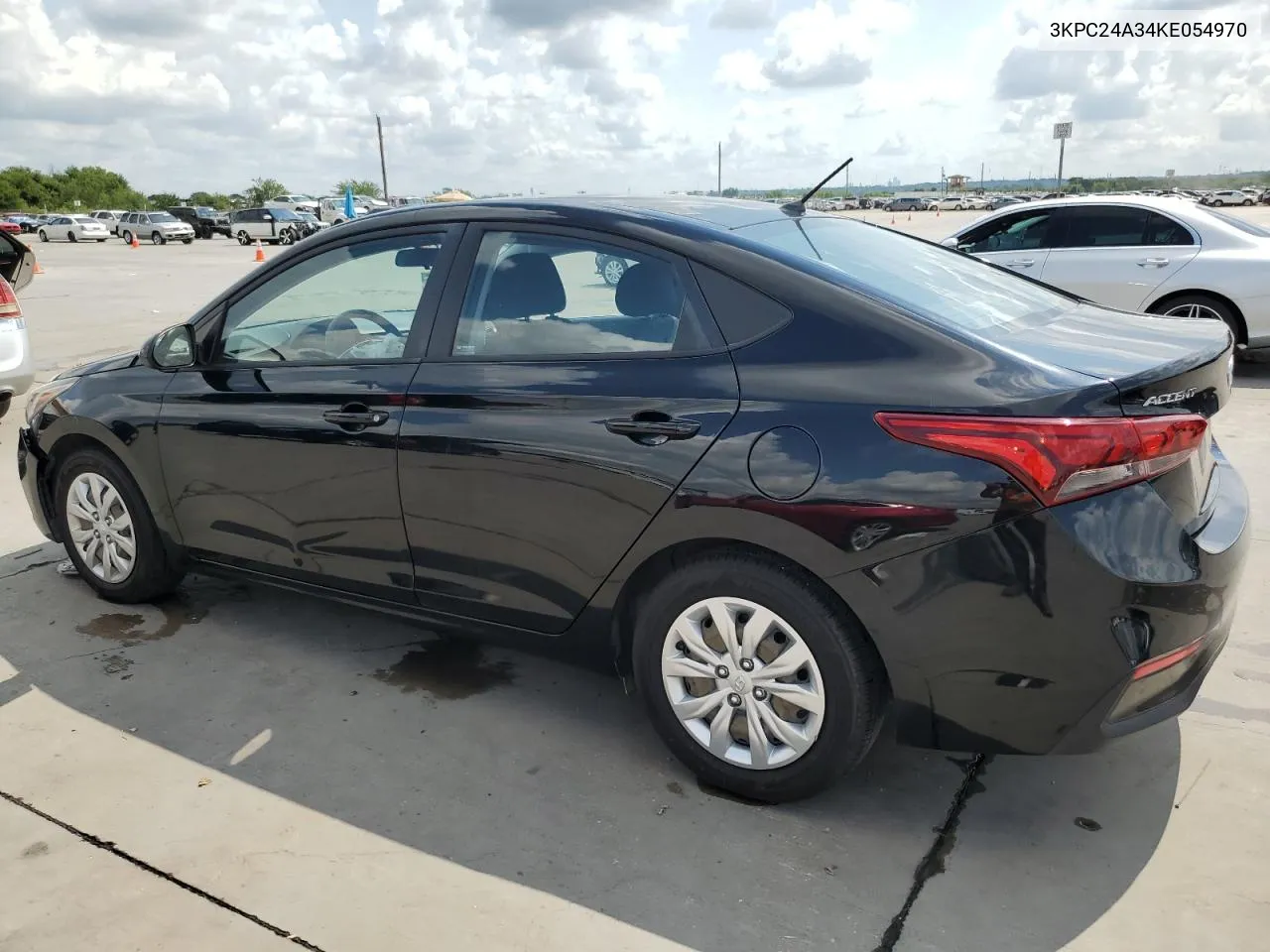 3KPC24A34KE054970 2019 Hyundai Accent Se