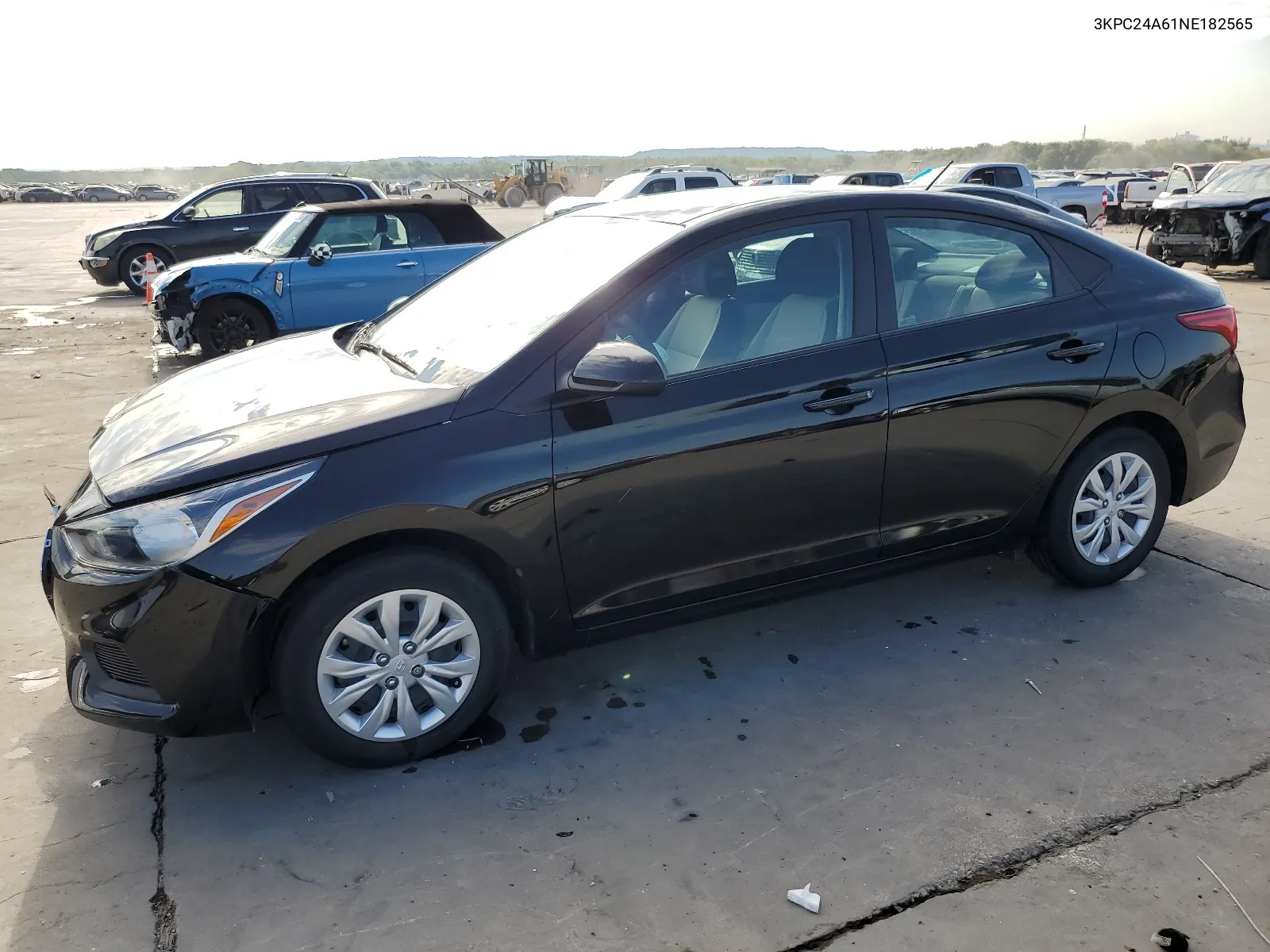 3KPC24A61NE182565 2022 Hyundai Accent Se