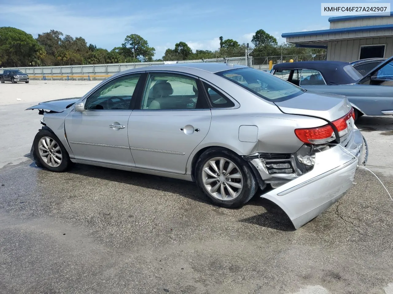 2007 Hyundai Azera Se VIN: KMHFC46F27A242907 Lot: 75424854