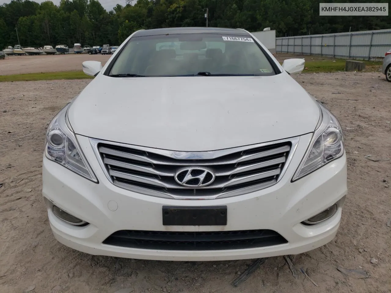 KMHFH4JGXEA382945 2014 Hyundai Azera Gls