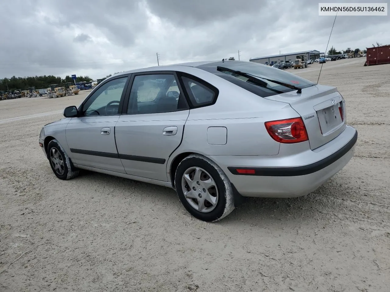 2005 Hyundai Elantra Gls VIN: KMHDN56D65U136462 Lot: 79910974