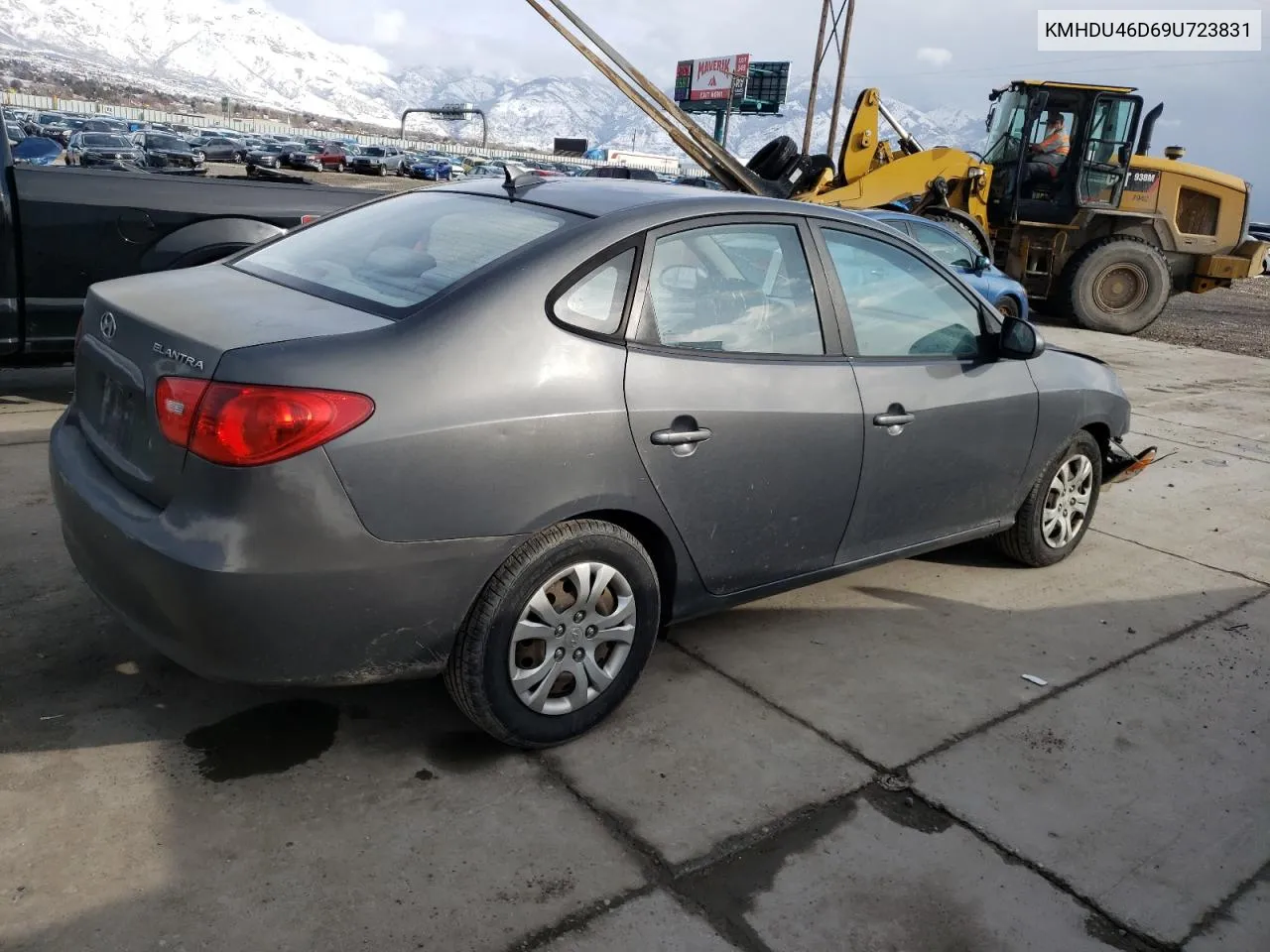 KMHDU46D69U723831 2009 Hyundai Elantra Gls