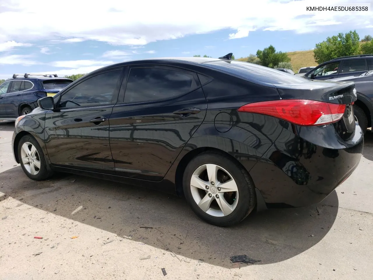 KMHDH4AE5DU685358 2013 Hyundai Elantra Gls