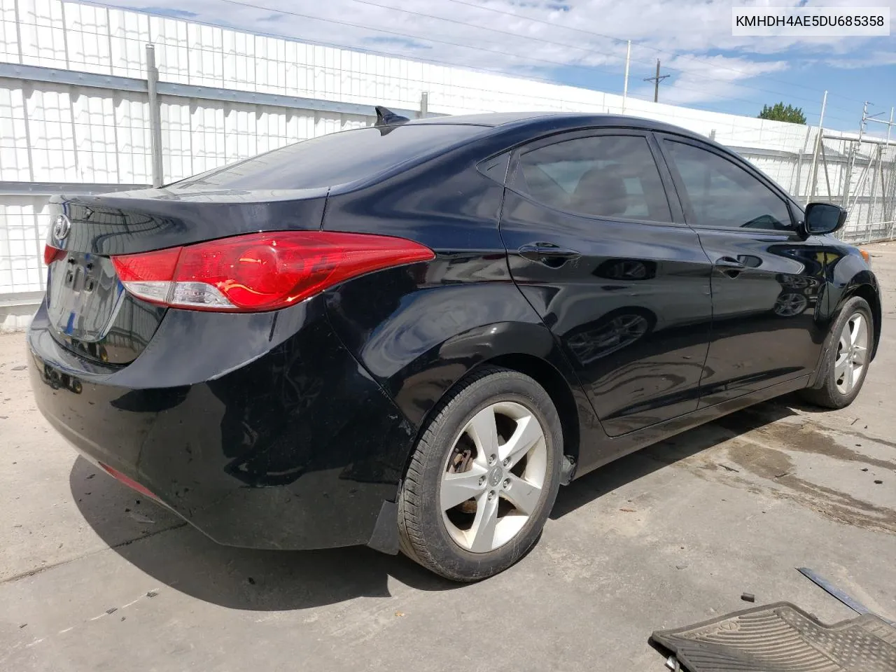 2013 Hyundai Elantra Gls VIN: KMHDH4AE5DU685358 Lot: 68501564