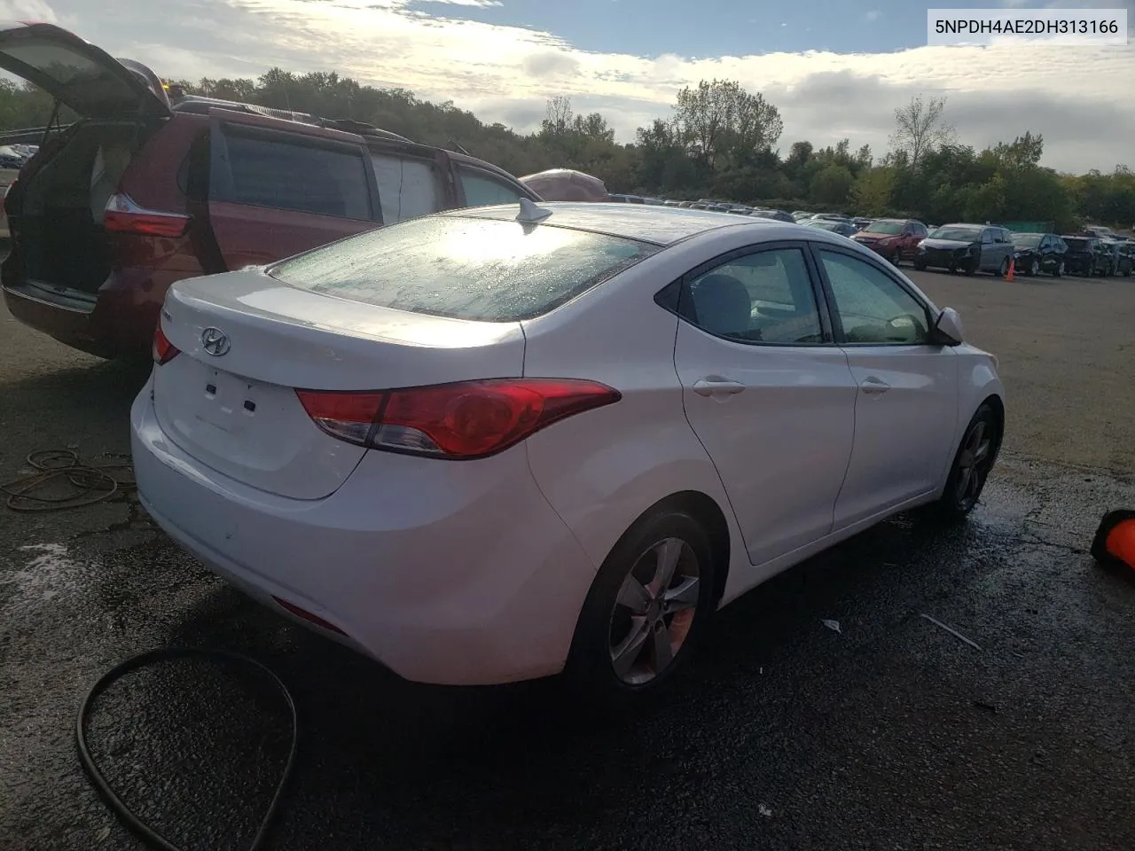 5NPDH4AE2DH313166 2013 Hyundai Elantra Gls