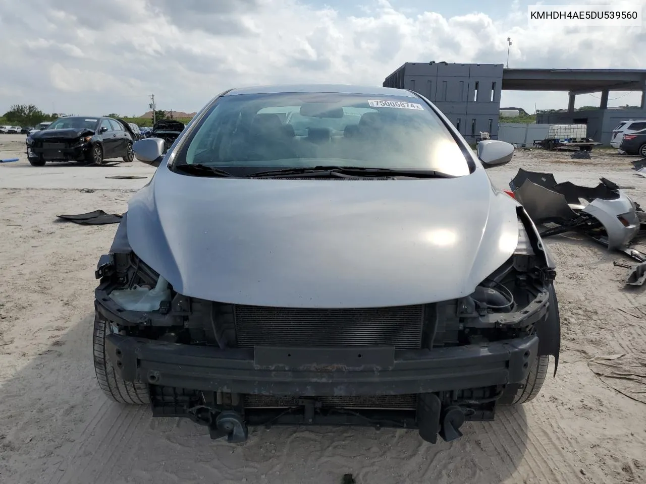 KMHDH4AE5DU539560 2013 Hyundai Elantra Gls