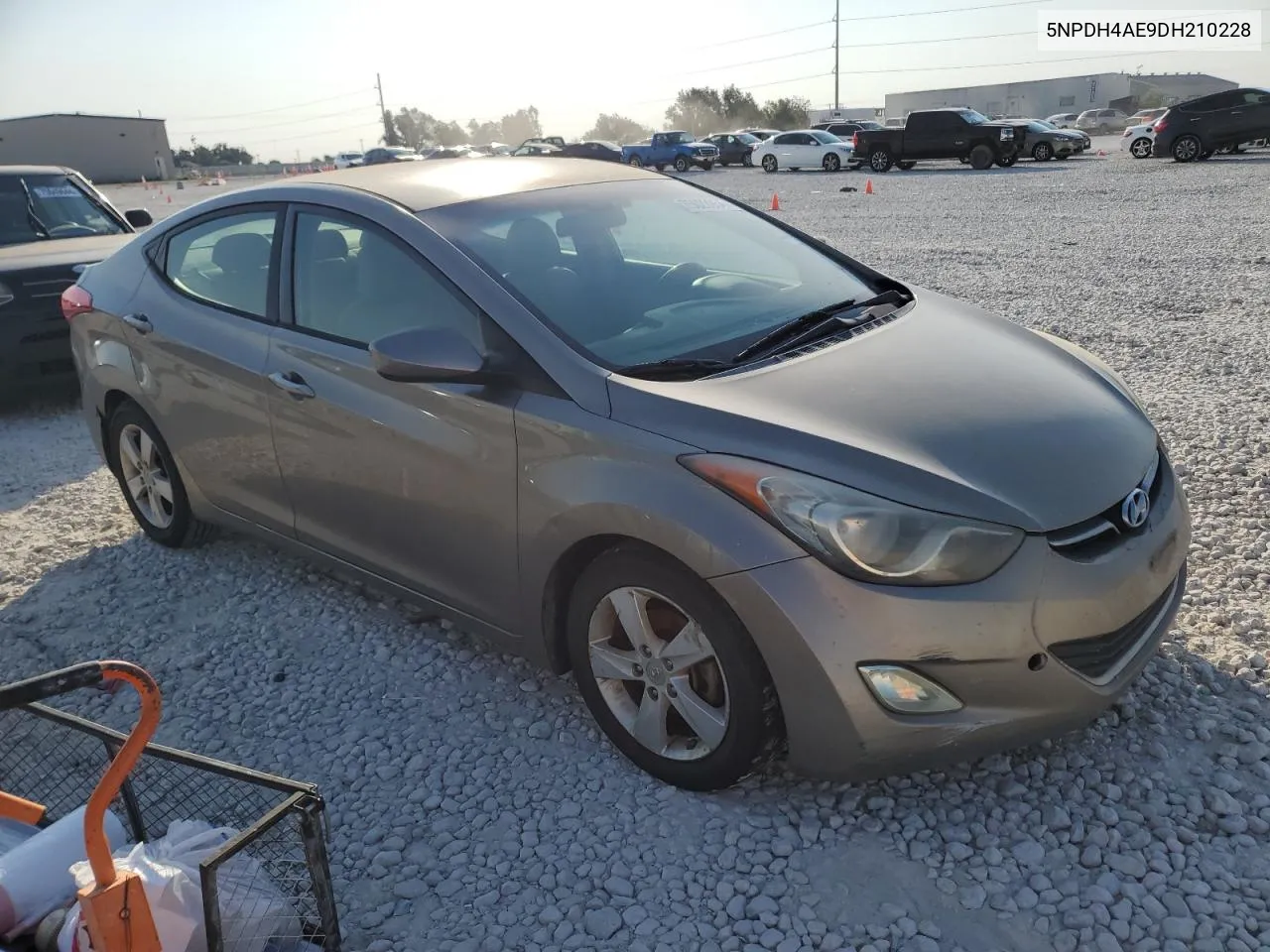 5NPDH4AE9DH210228 2013 Hyundai Elantra Gls