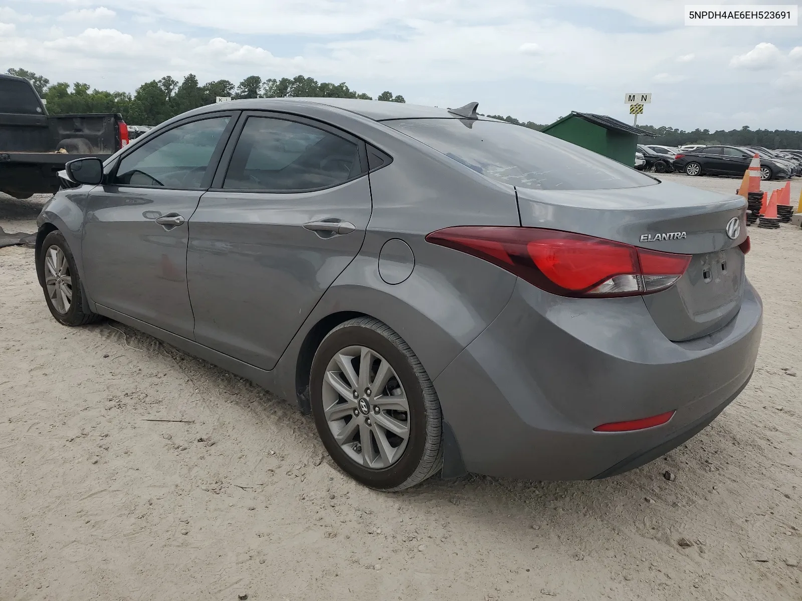 5NPDH4AE6EH523691 2014 Hyundai Elantra Se