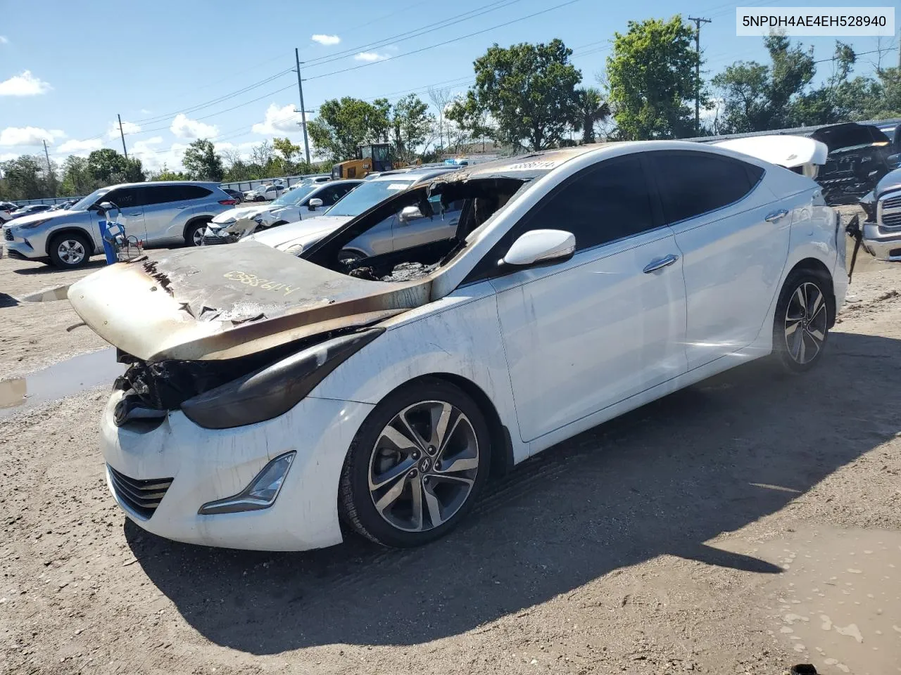 5NPDH4AE4EH528940 2014 Hyundai Elantra Se