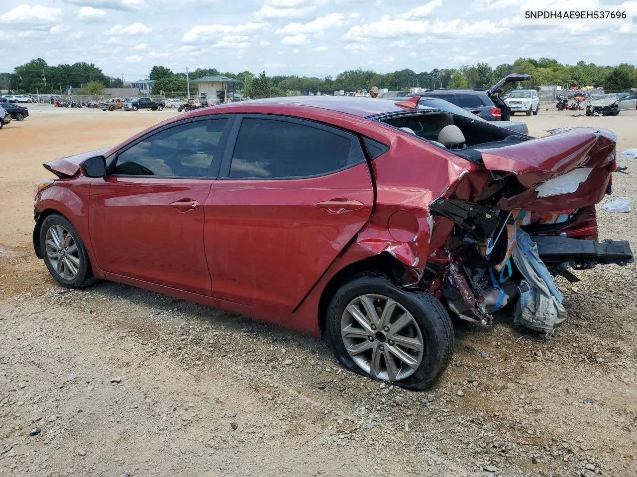 5NPDH4AE9EH537696 2014 Hyundai Elantra Se