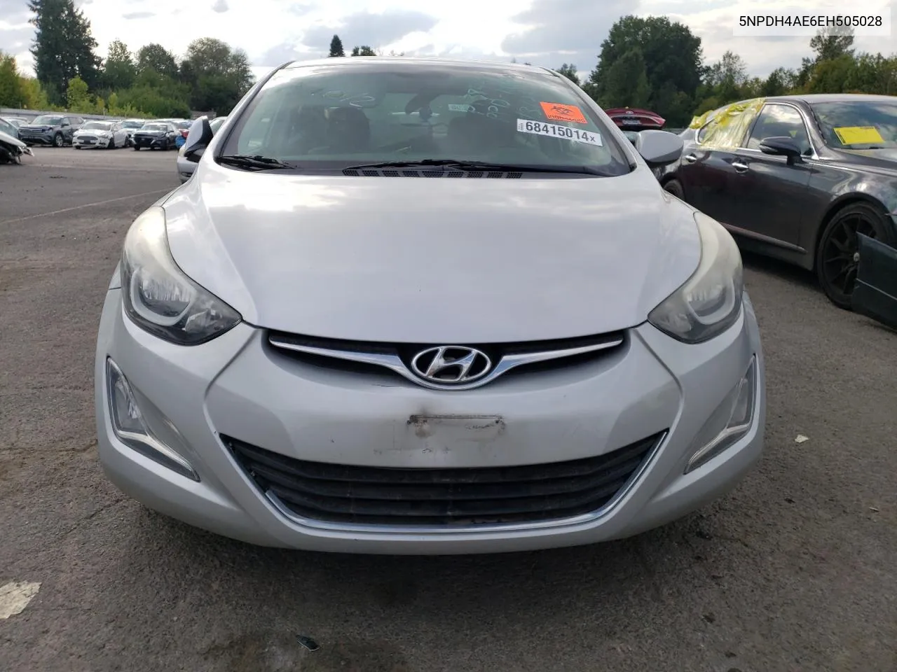 5NPDH4AE6EH505028 2014 Hyundai Elantra Se