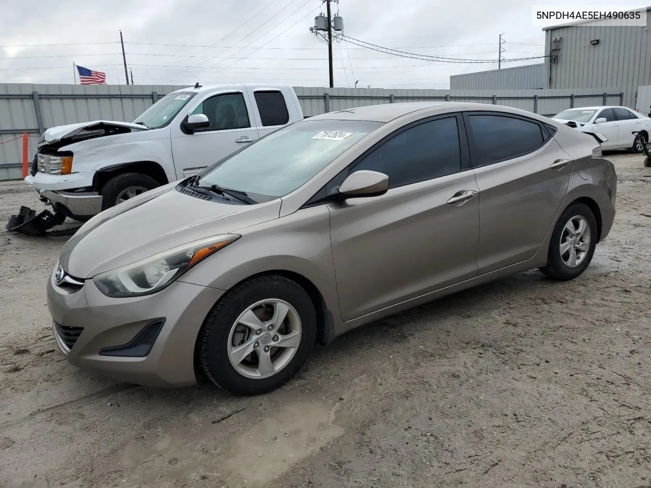 5NPDH4AE5EH490635 2014 Hyundai Elantra Se