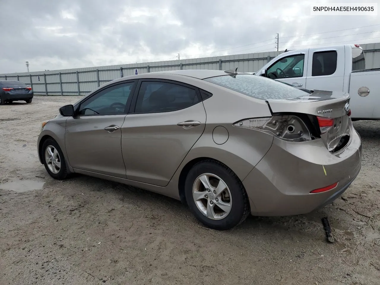 2014 Hyundai Elantra Se VIN: 5NPDH4AE5EH490635 Lot: 71612624