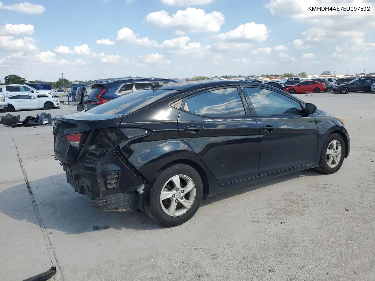 KMHDH4AE7EU097592 2014 Hyundai Elantra Se