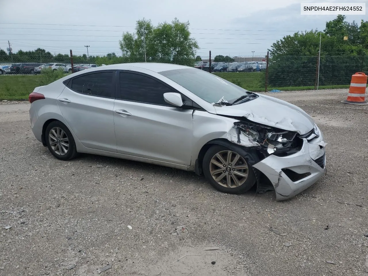 5NPDH4AE2FH624552 2015 Hyundai Elantra Se