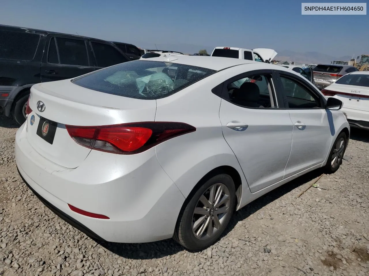 5NPDH4AE1FH604650 2015 Hyundai Elantra Se