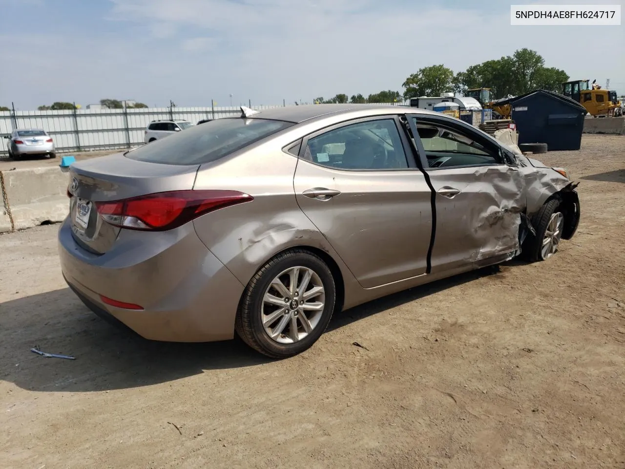 5NPDH4AE8FH624717 2015 Hyundai Elantra Se