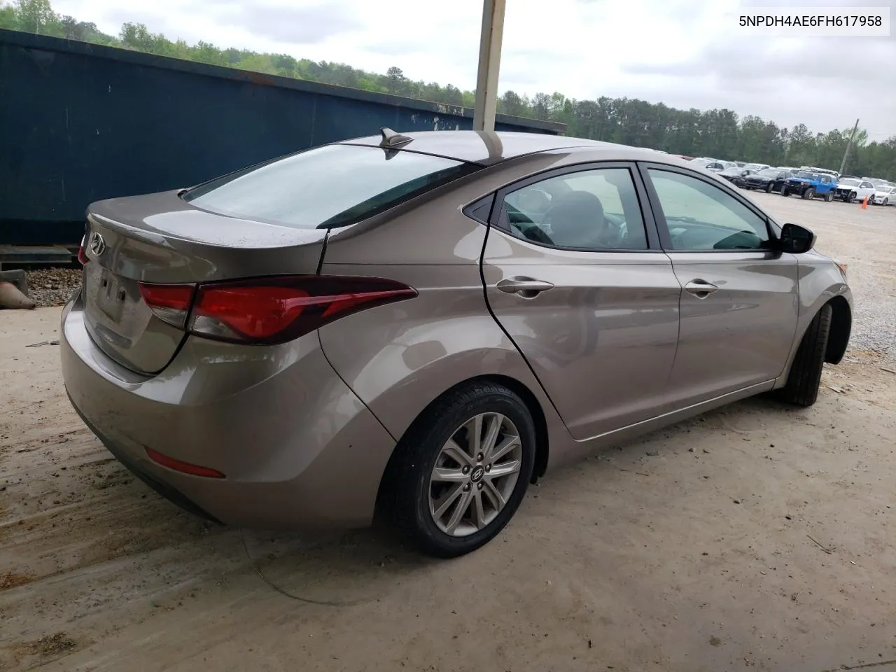 2015 Hyundai Elantra Se VIN: 5NPDH4AE6FH617958 Lot: 71773934