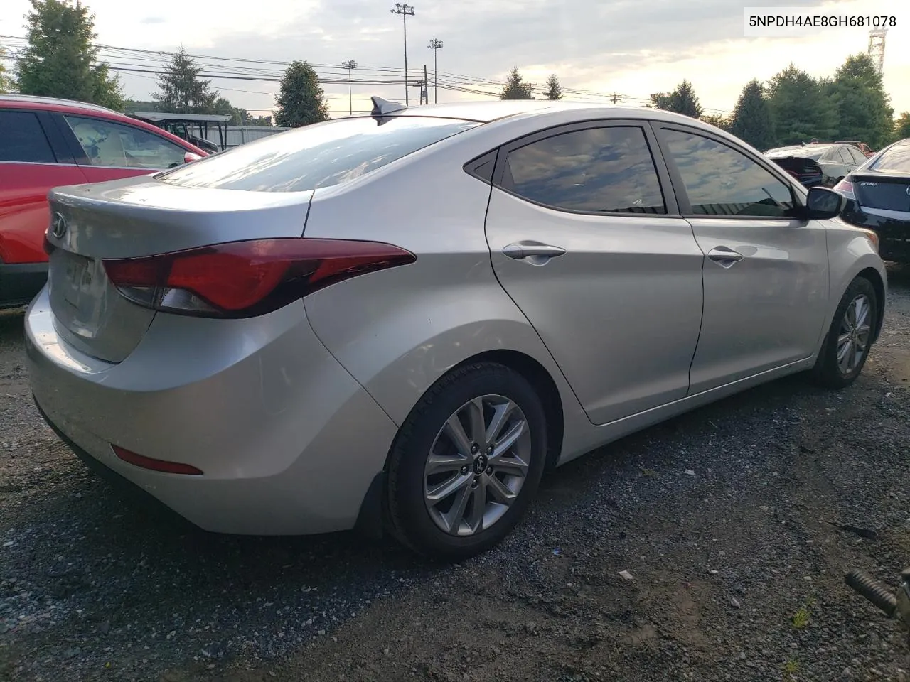 5NPDH4AE8GH681078 2016 Hyundai Elantra Se