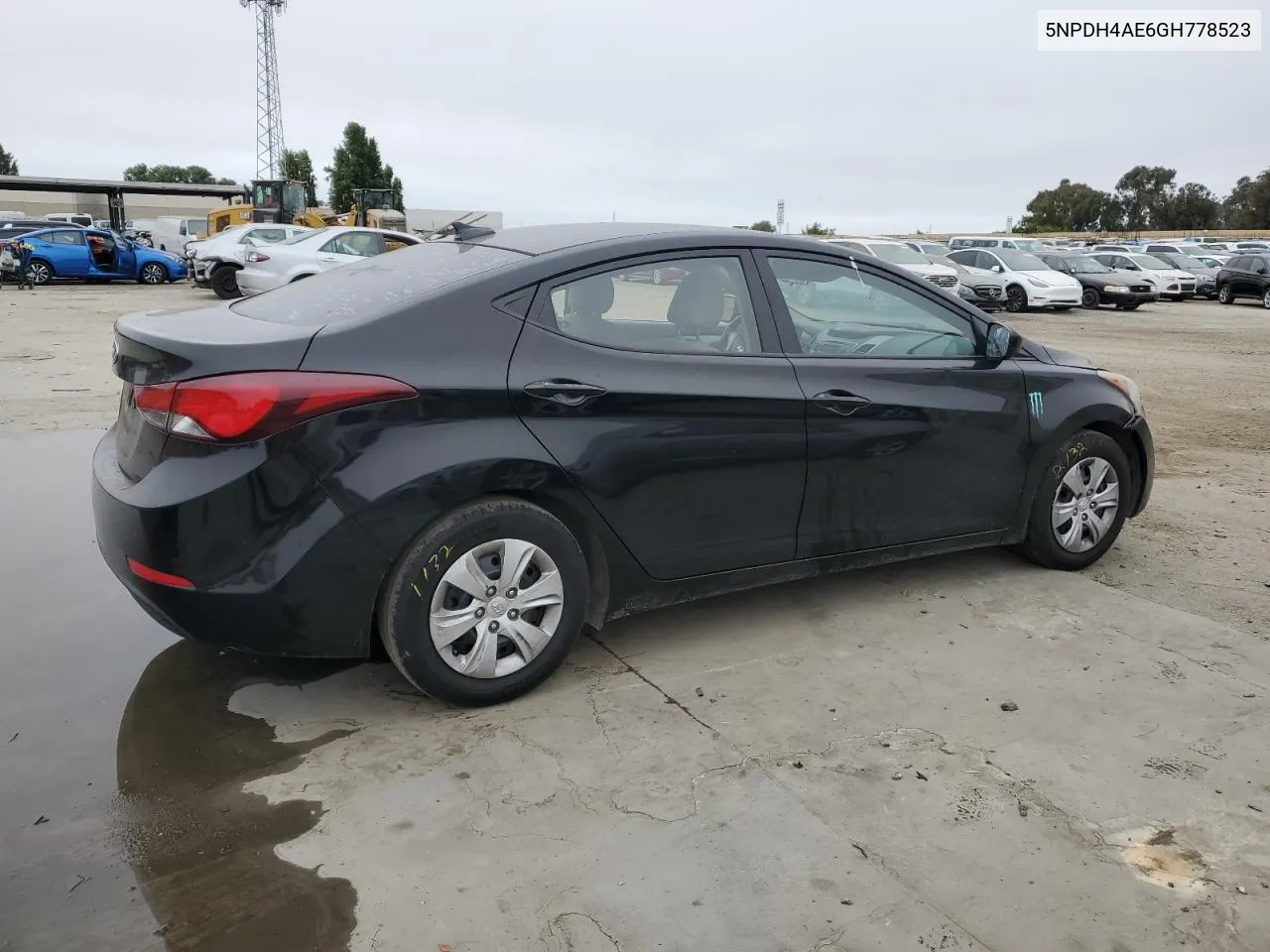 5NPDH4AE6GH778523 2016 Hyundai Elantra Se