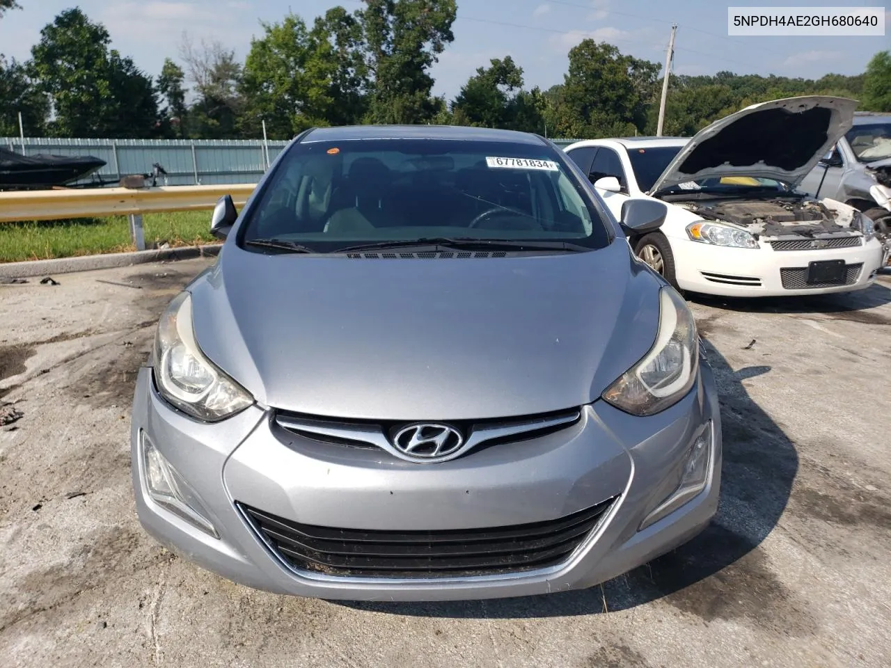 5NPDH4AE2GH680640 2016 Hyundai Elantra Se