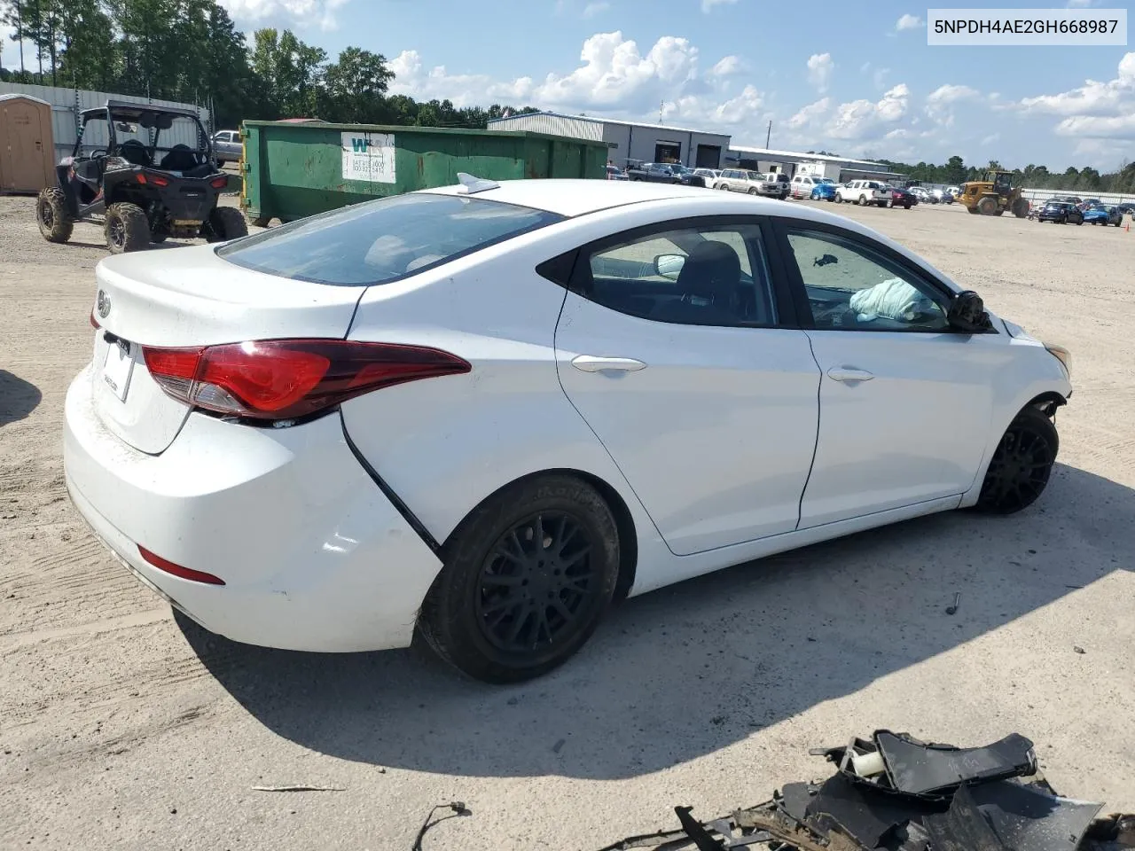 5NPDH4AE2GH668987 2016 Hyundai Elantra Se