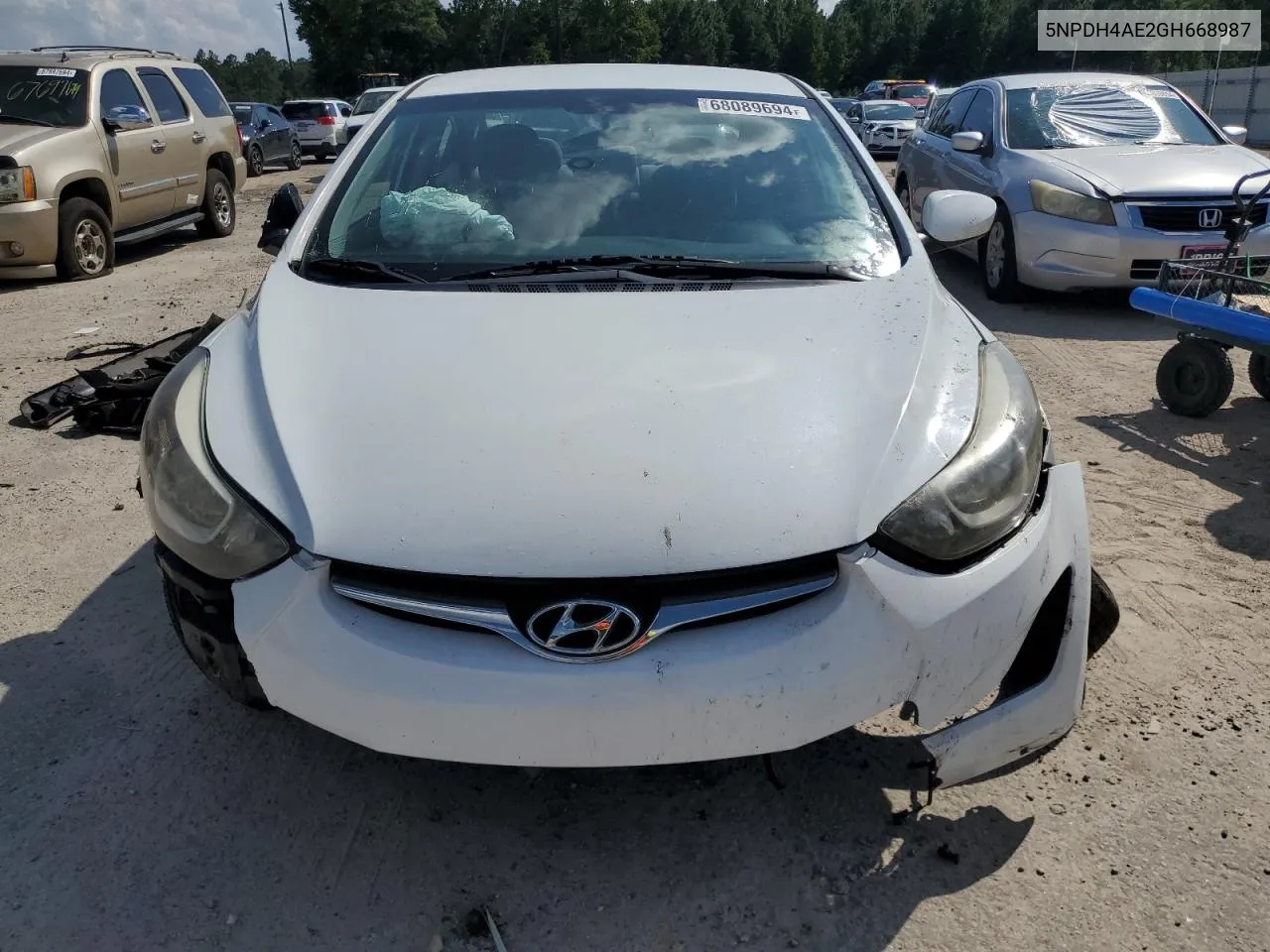 5NPDH4AE2GH668987 2016 Hyundai Elantra Se