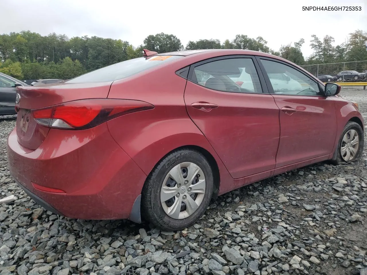 5NPDH4AE6GH725353 2016 Hyundai Elantra Se